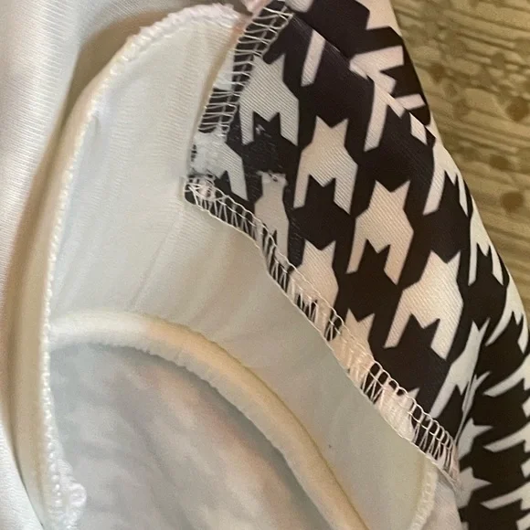 Stylish Black and White Houndstooth Women's Blazer and Shorts Two Piece Suit - Picture 3 of 8